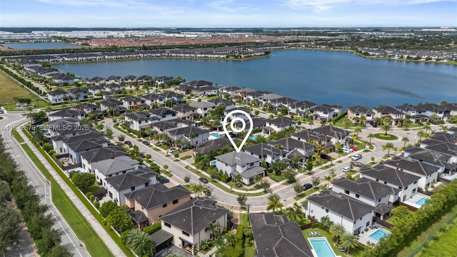 DUNNWOODY LAKE - Residential