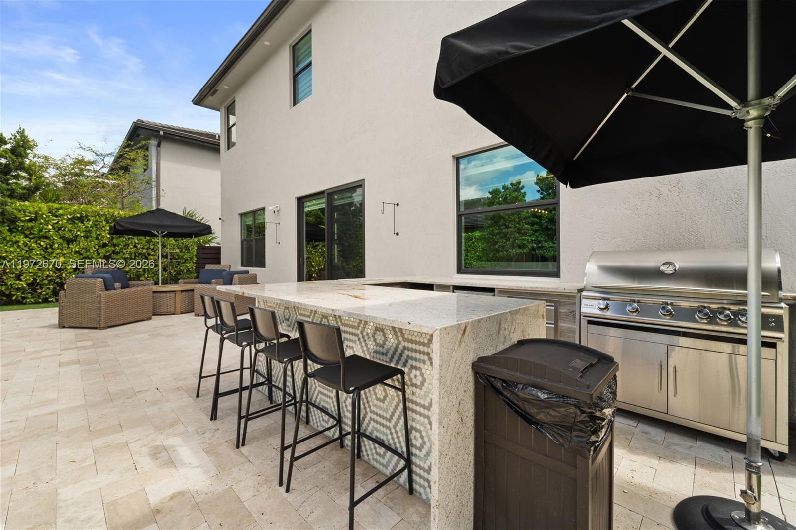 DUNNWOODY LAKE - Residential