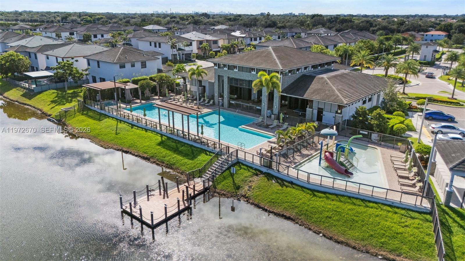 DUNNWOODY LAKE - Residential