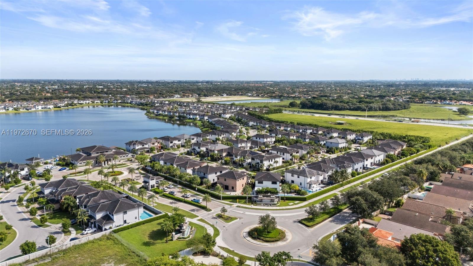 DUNNWOODY LAKE - Residential