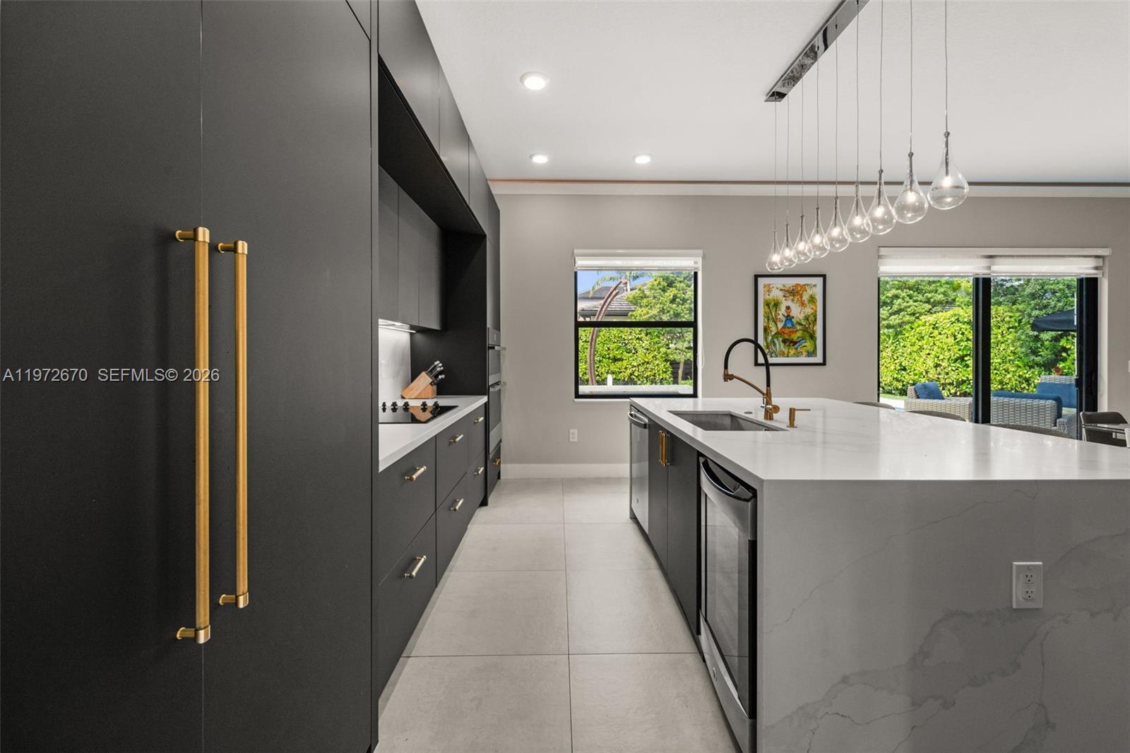 DUNNWOODY LAKE - Residential