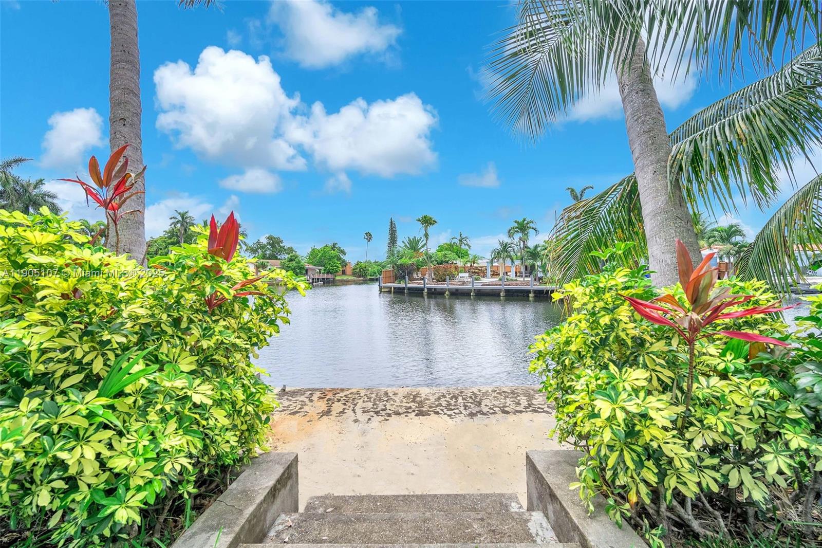 LOOK HOMESITES NO 3 - Residential Lease