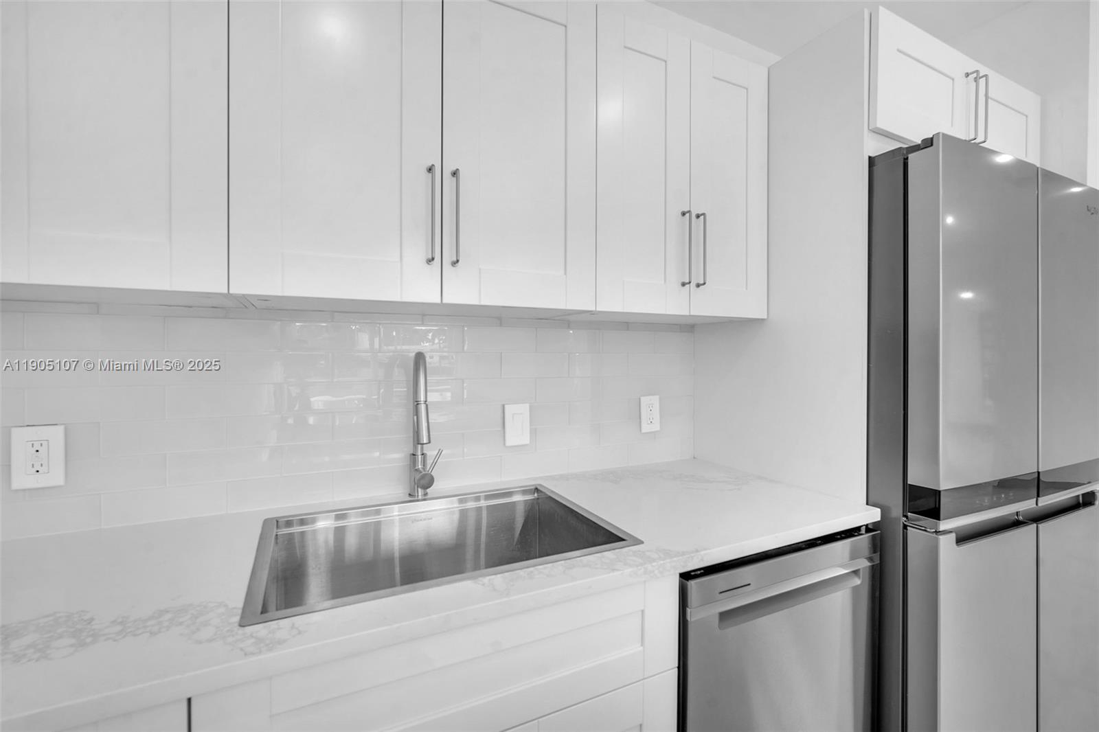 LOOK HOMESITES NO 3 - Residential Lease