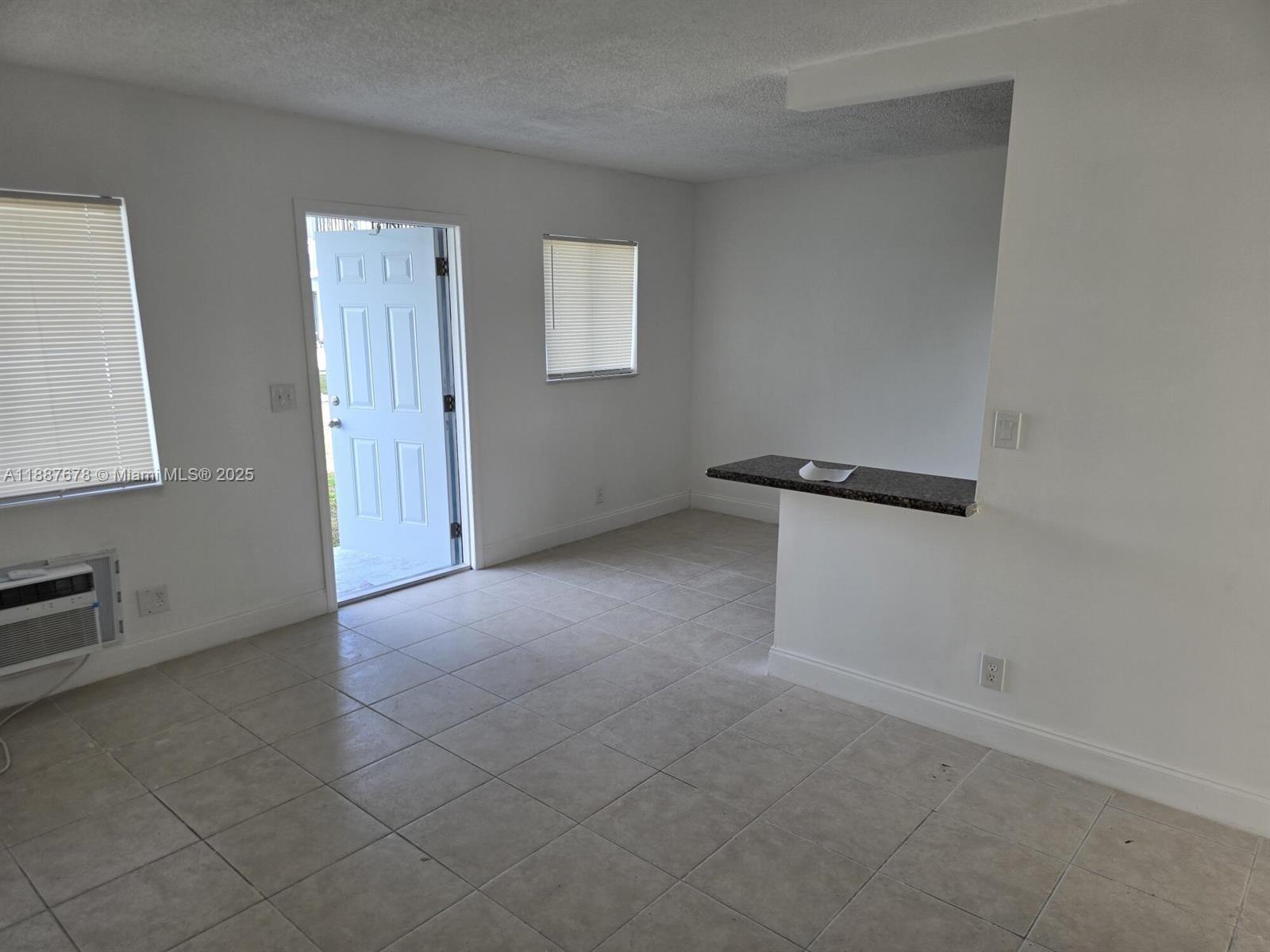 ENCLAVE AT CROWN PARK CON - Residential Lease