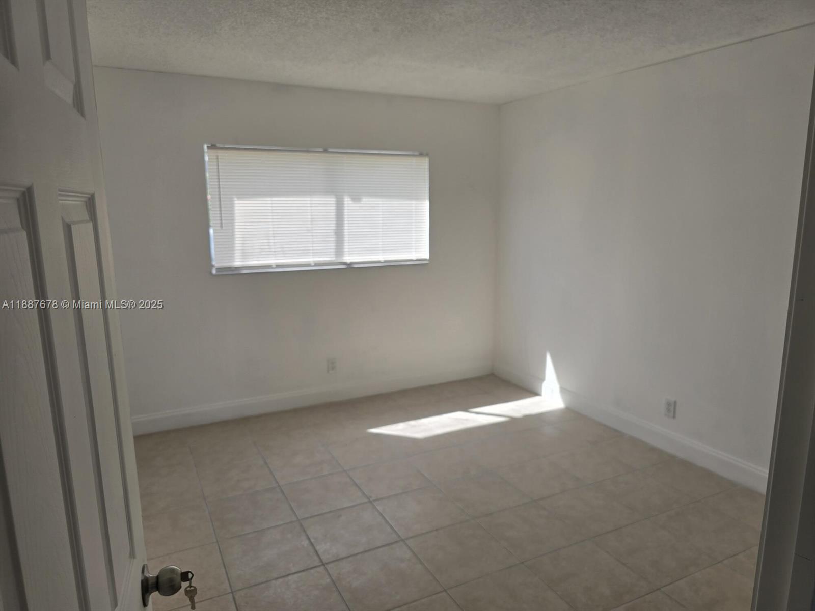 ENCLAVE AT CROWN PARK CON - Residential Lease