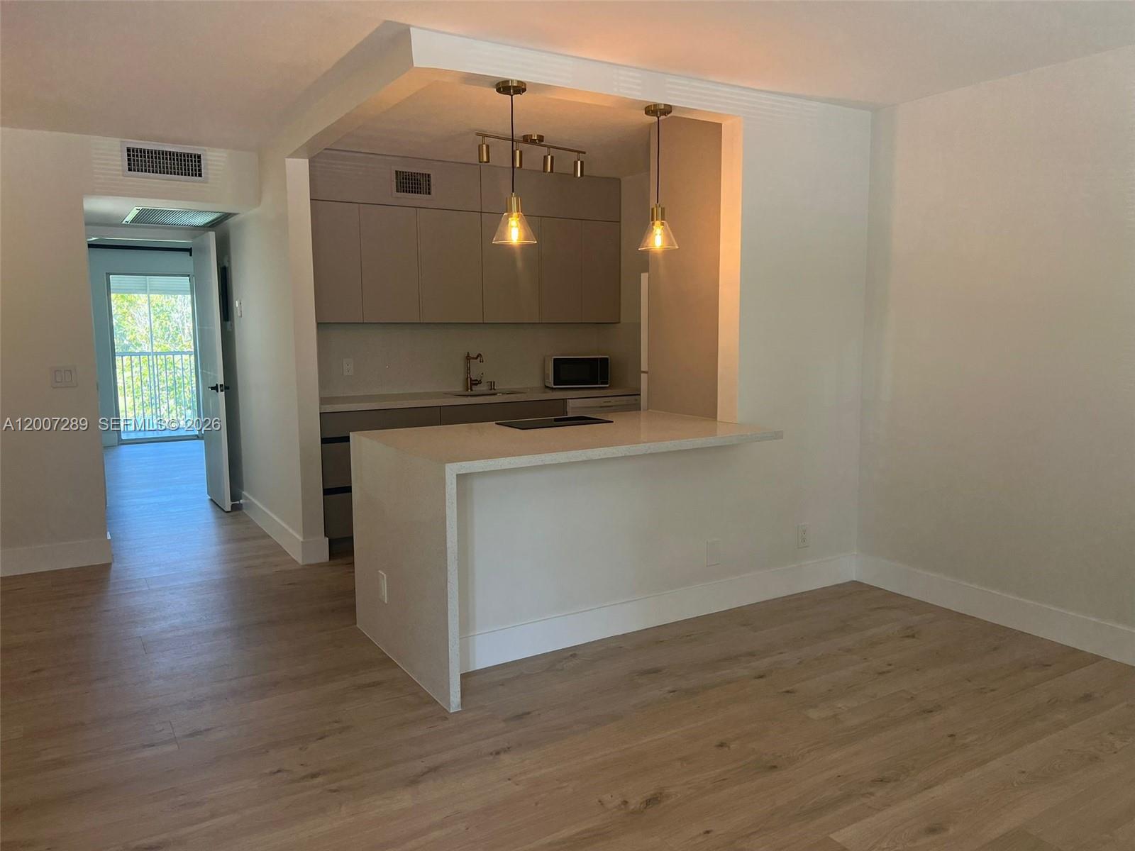 KINGSLEY AT CENTURY VILLA - Residential