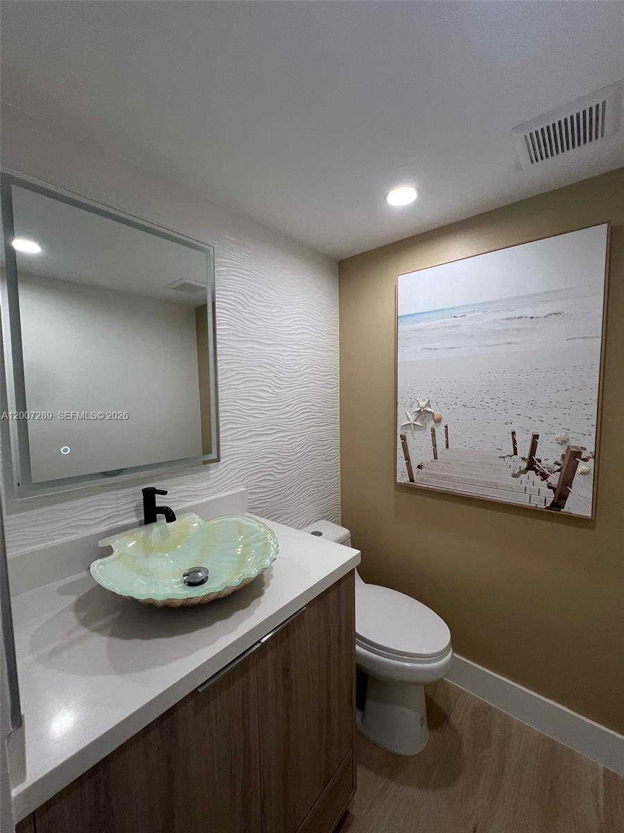 KINGSLEY AT CENTURY VILLA - Residential