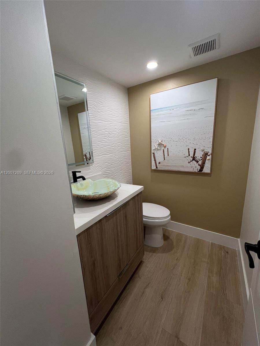 KINGSLEY AT CENTURY VILLA - Residential