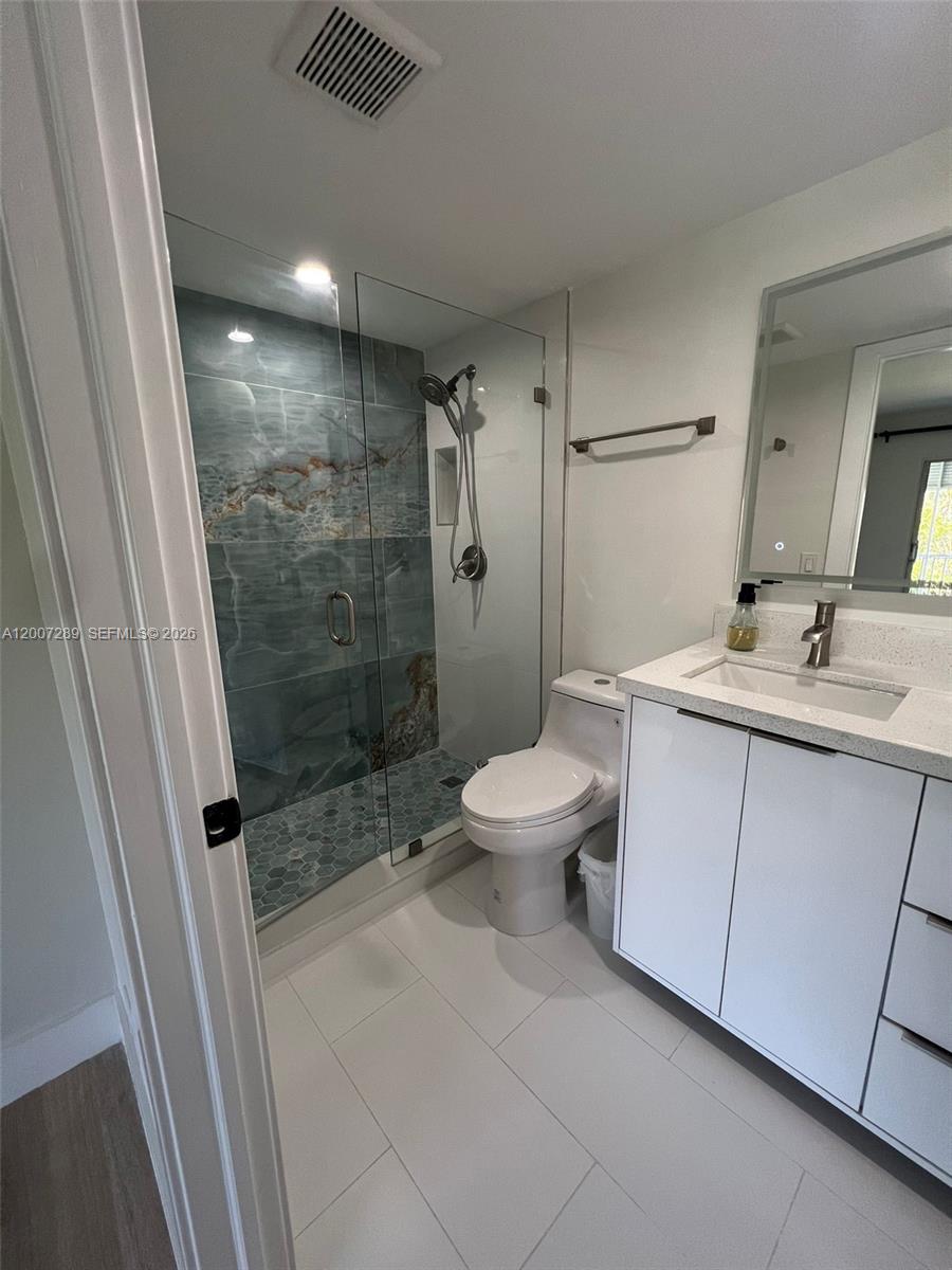 KINGSLEY AT CENTURY VILLA - Residential