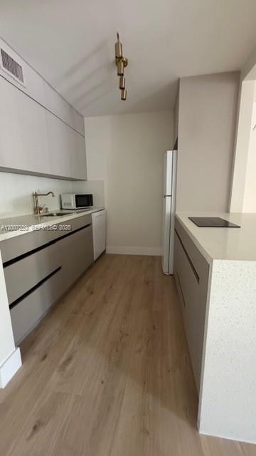 KINGSLEY AT CENTURY VILLA - Residential