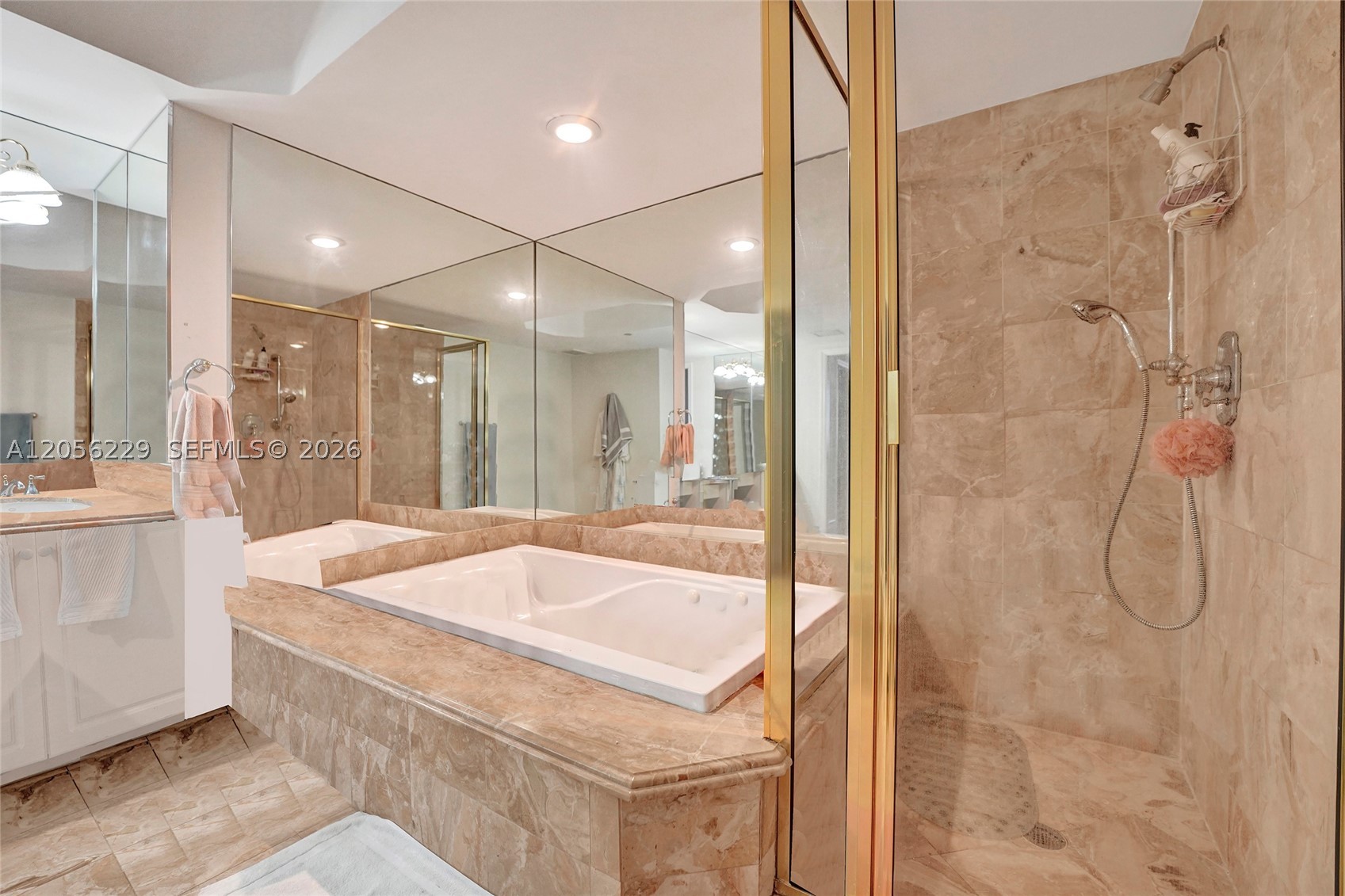 9595 Collins Ave N5-G