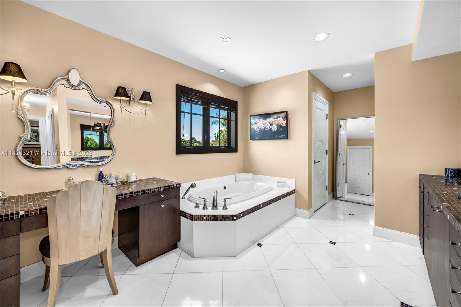 CORAL BAY SEC B - Residential