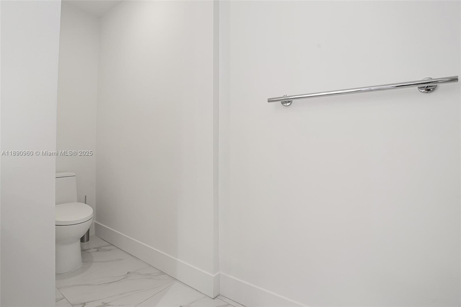 METROPICA NORTH TOWER ONE - Residential