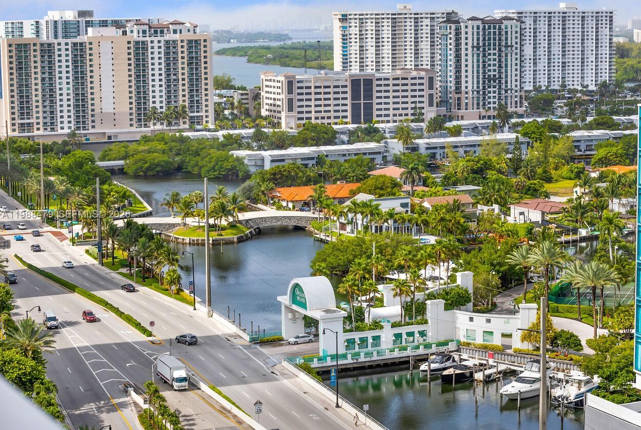 LA PERLA CONDO - Residential Lease