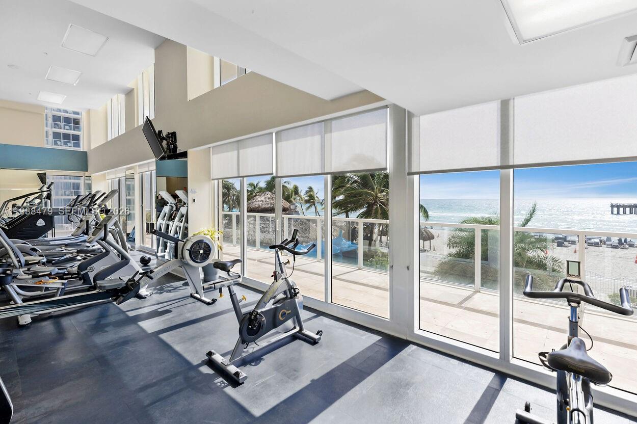 16699 Collins Ave 2007