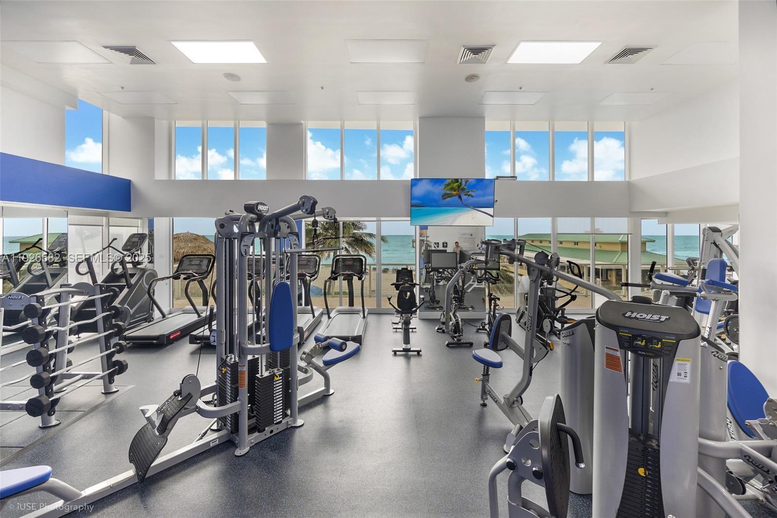 LA PERLA CONDO - Residential