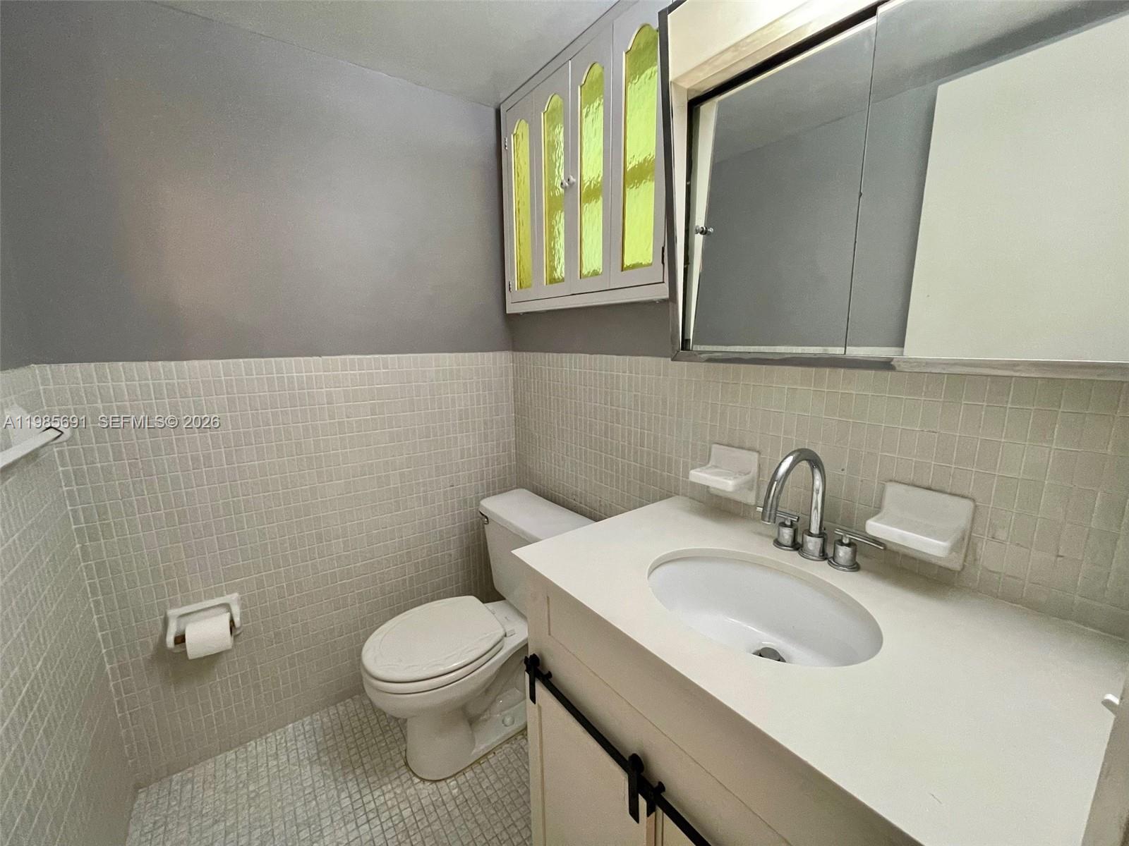 HILLCREST NO 4 CONDO - Residential