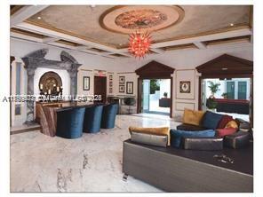 ST TROPEZ ON THE BAY - Residential