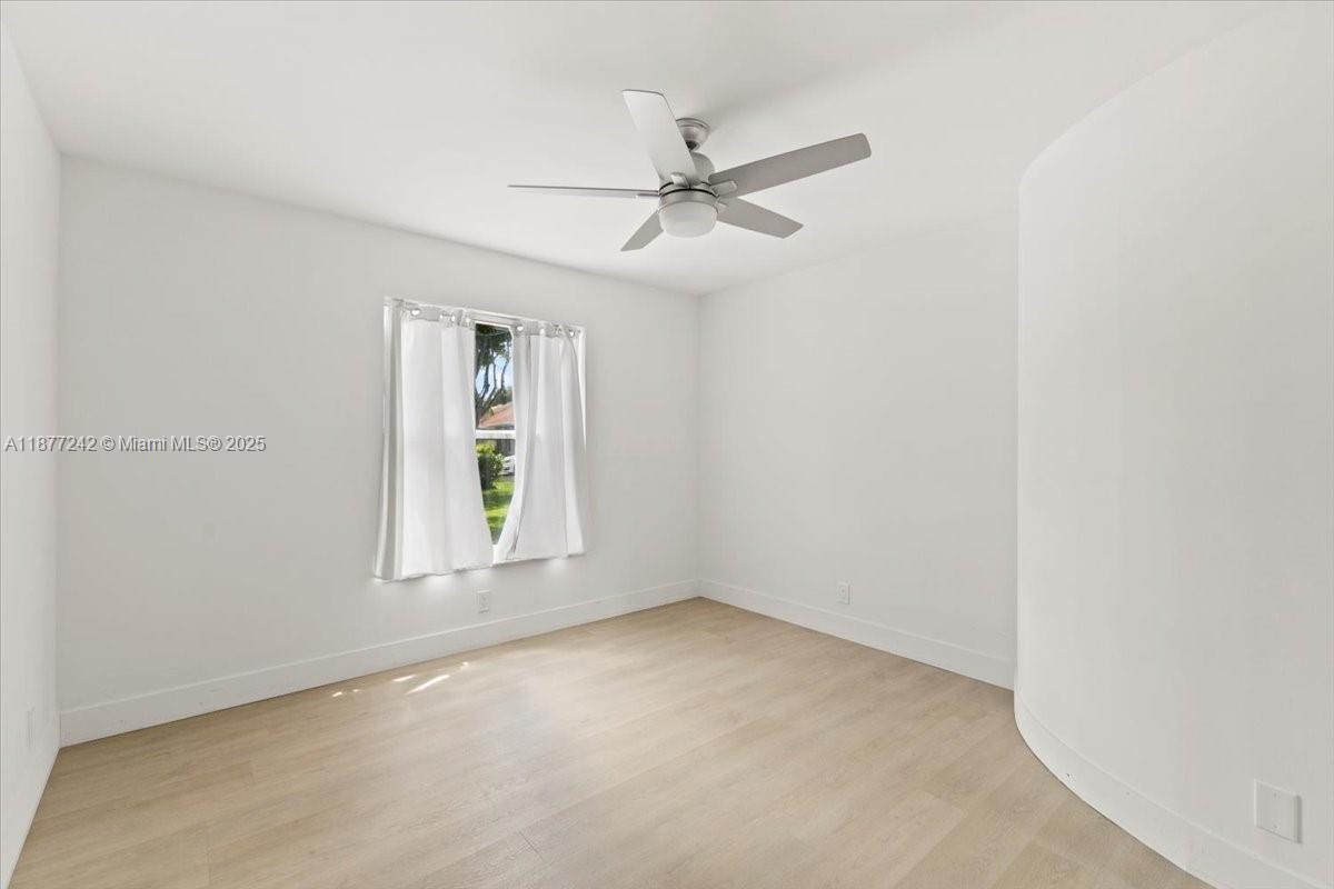WINSTON PARK - Residential