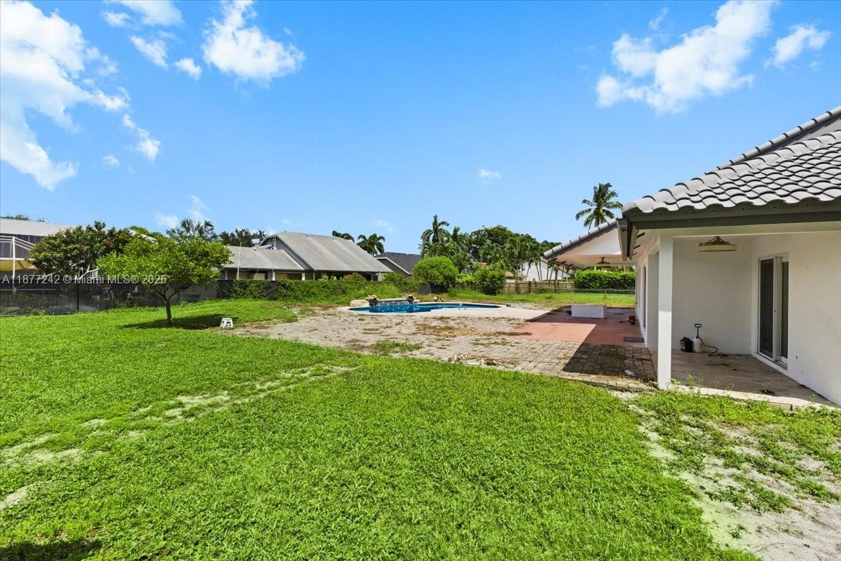 WINSTON PARK - Residential