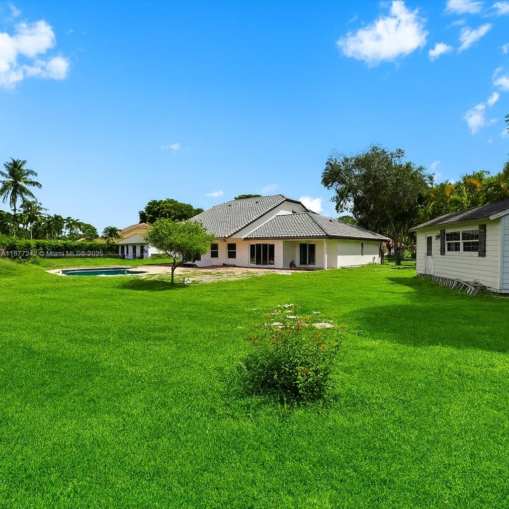 WINSTON PARK - Residential