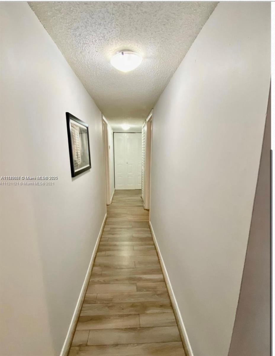 4850 SW 63rd Ter 131, Davie, FL, 33314/$320,000 4 4850 SW 63rd Ter 131