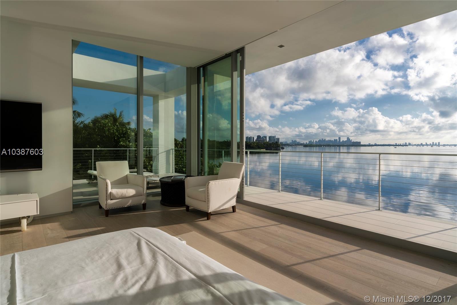 ENTRADA - Residential