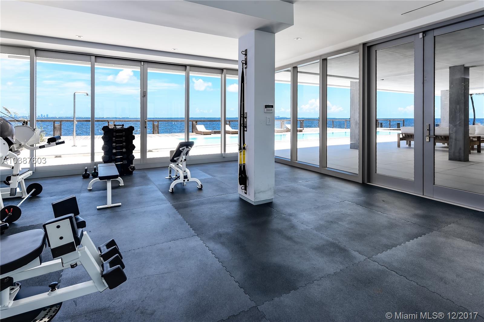 ENTRADA - Residential