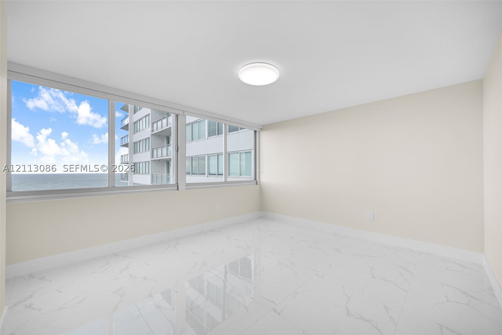 7135 Collins Ave 1632