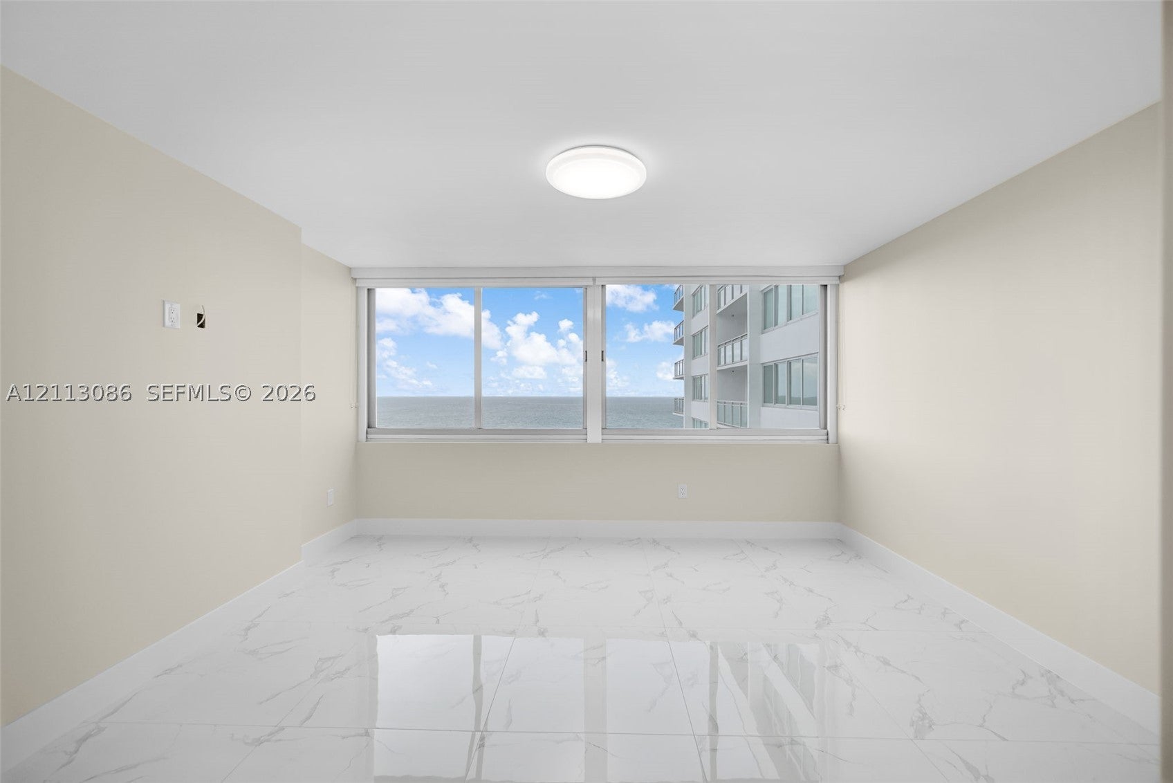 7135 Collins Ave 1632