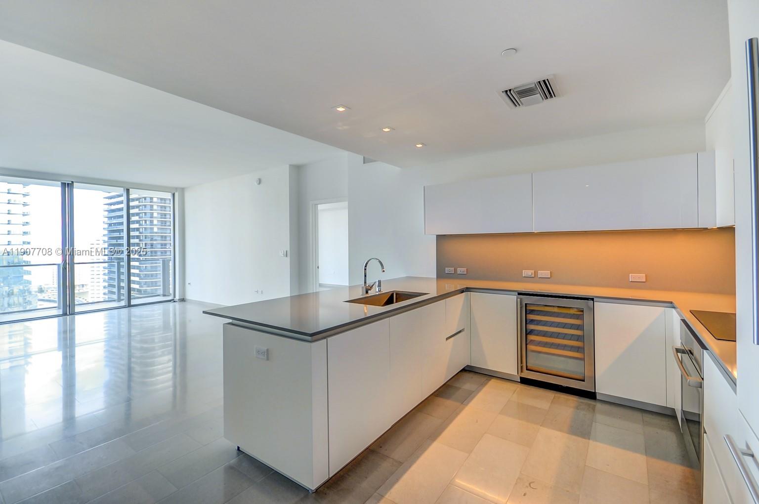 RISE CONDO - Residential Lease