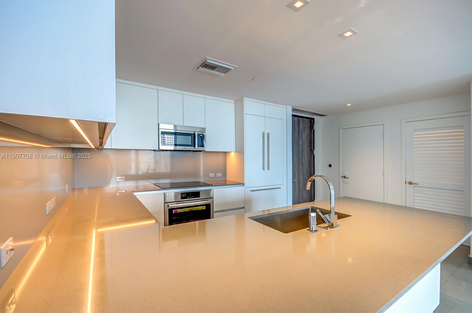 RISE CONDO - Residential Lease