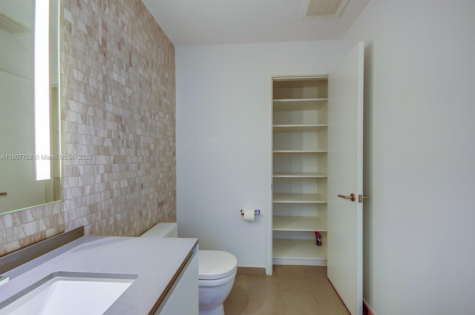 RISE CONDO - Residential Lease