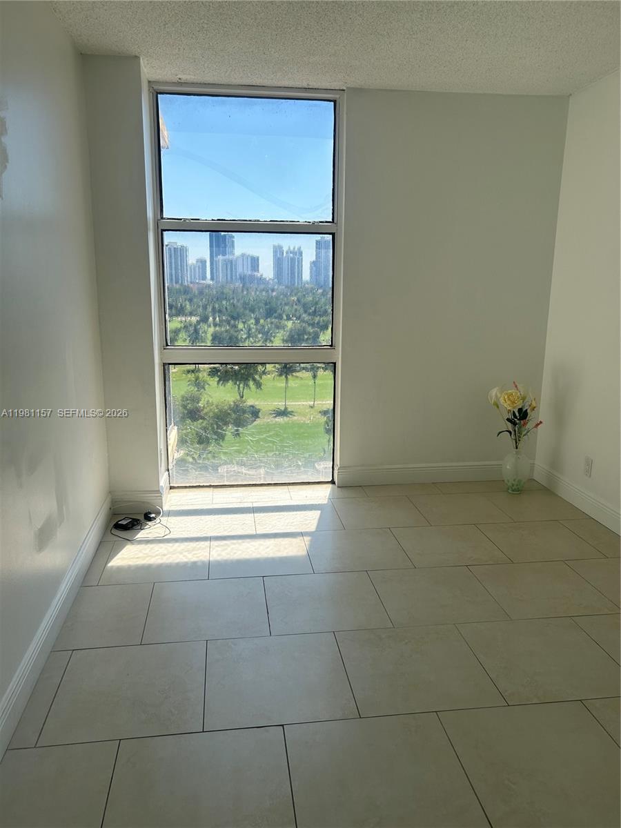 CORONADO CONDO- TOWER II - Residential Lease