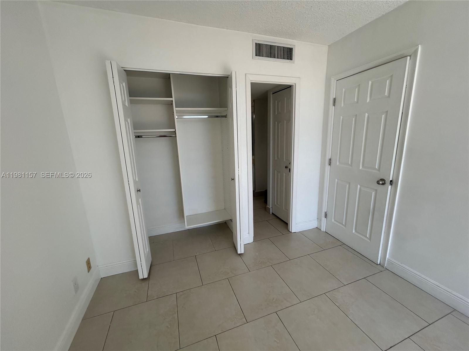 CORONADO CONDO- TOWER II - Residential Lease