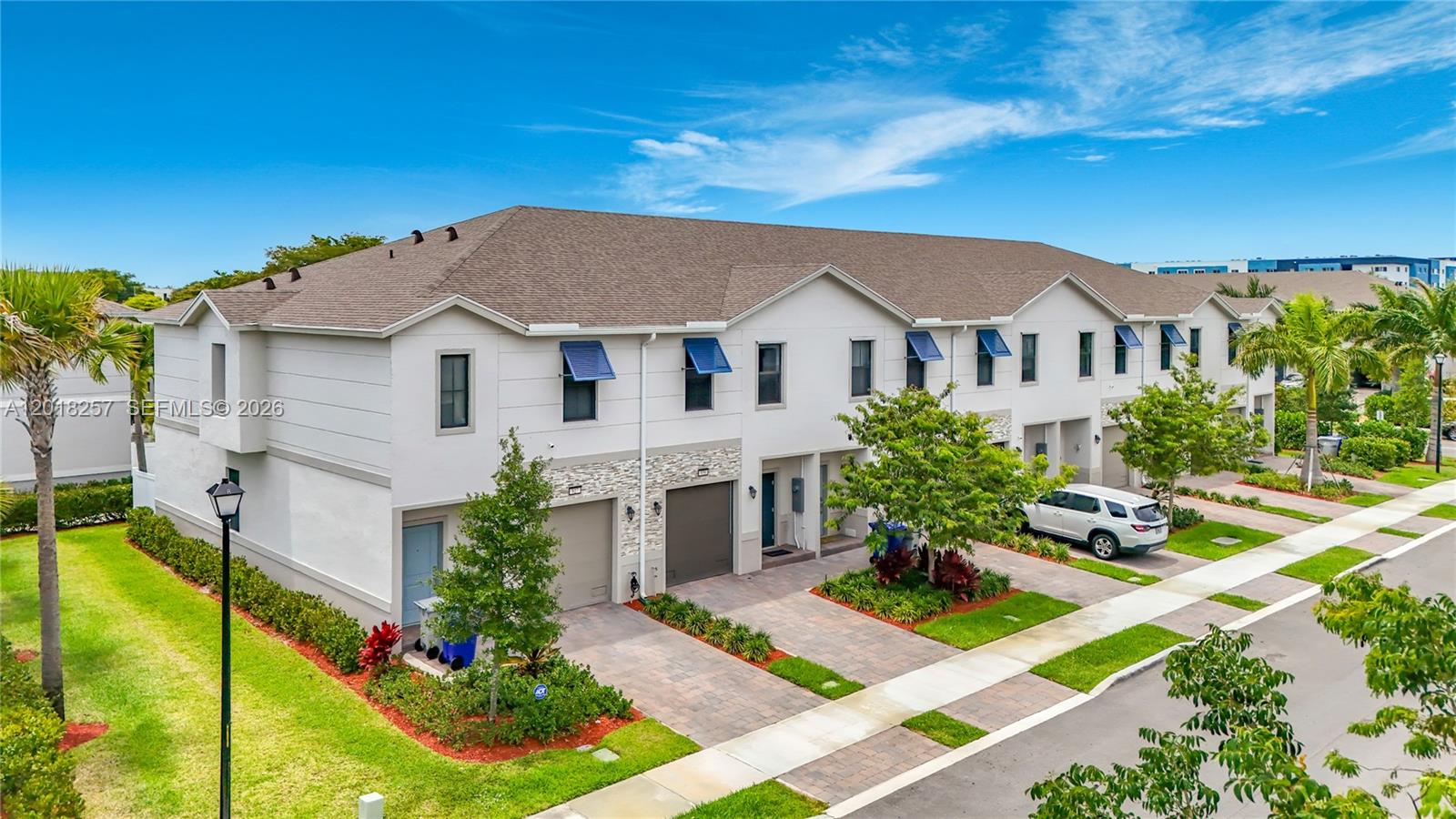 939 NW 3rd Ter 939