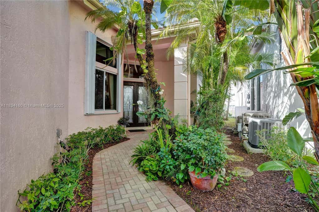Photo of 7081 Mallorca Cres, Boca Raton, FL 33433 (MLS # A11834160)