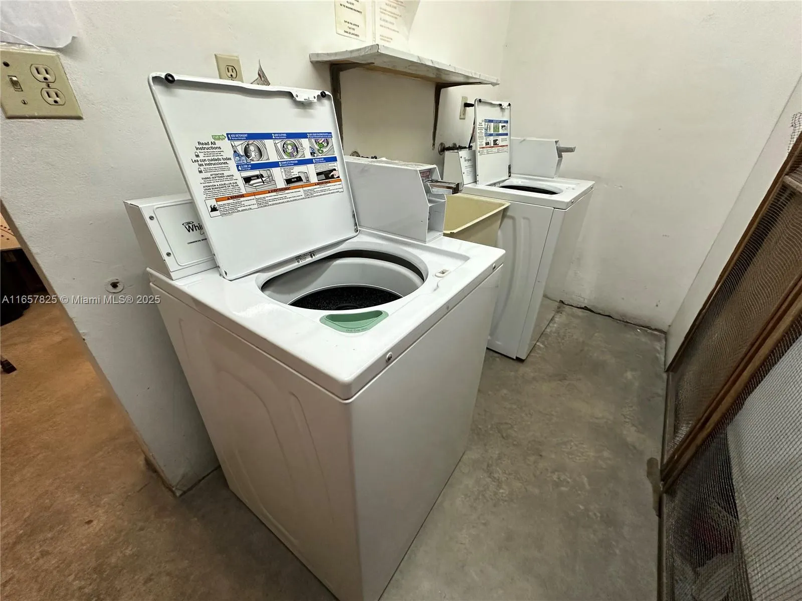 Hallandale Beach, Florida 33009, United States, 1 Bedroom Bedrooms, ,1 BathroomBathrooms,Residential,Pending,43922