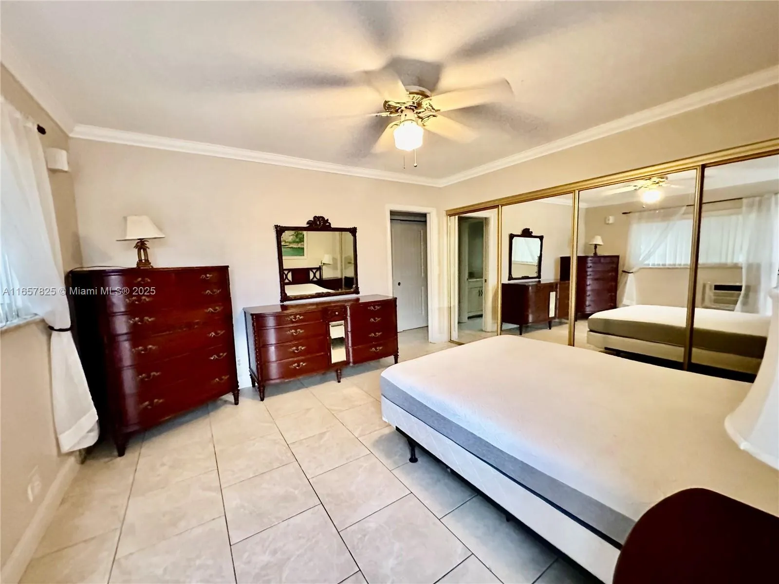 Hallandale Beach, Florida 33009, United States, 1 Bedroom Bedrooms, ,1 BathroomBathrooms,Residential,Pending,43922