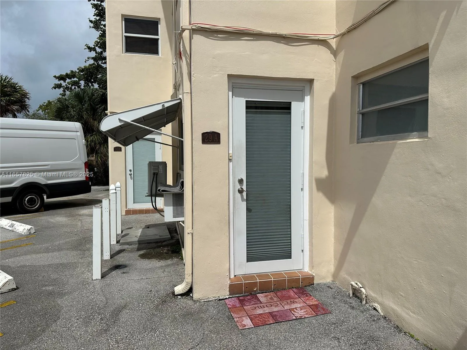 Hallandale Beach, Florida 33009, United States, 1 Bedroom Bedrooms, ,1 BathroomBathrooms,Residential,Pending,43922