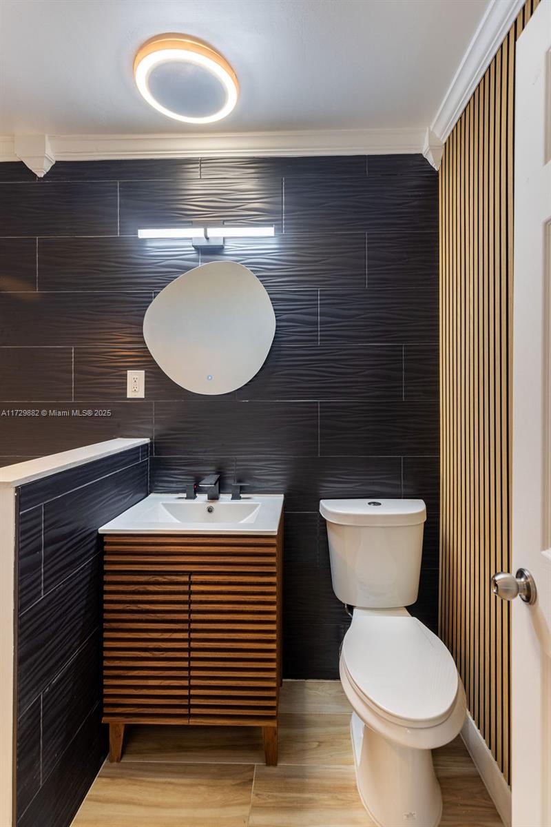 LAKE CLARKE SOUTH - Residential Lease