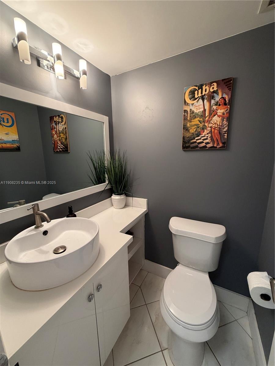 ARLEN HOUSE CONDO - Residential Lease