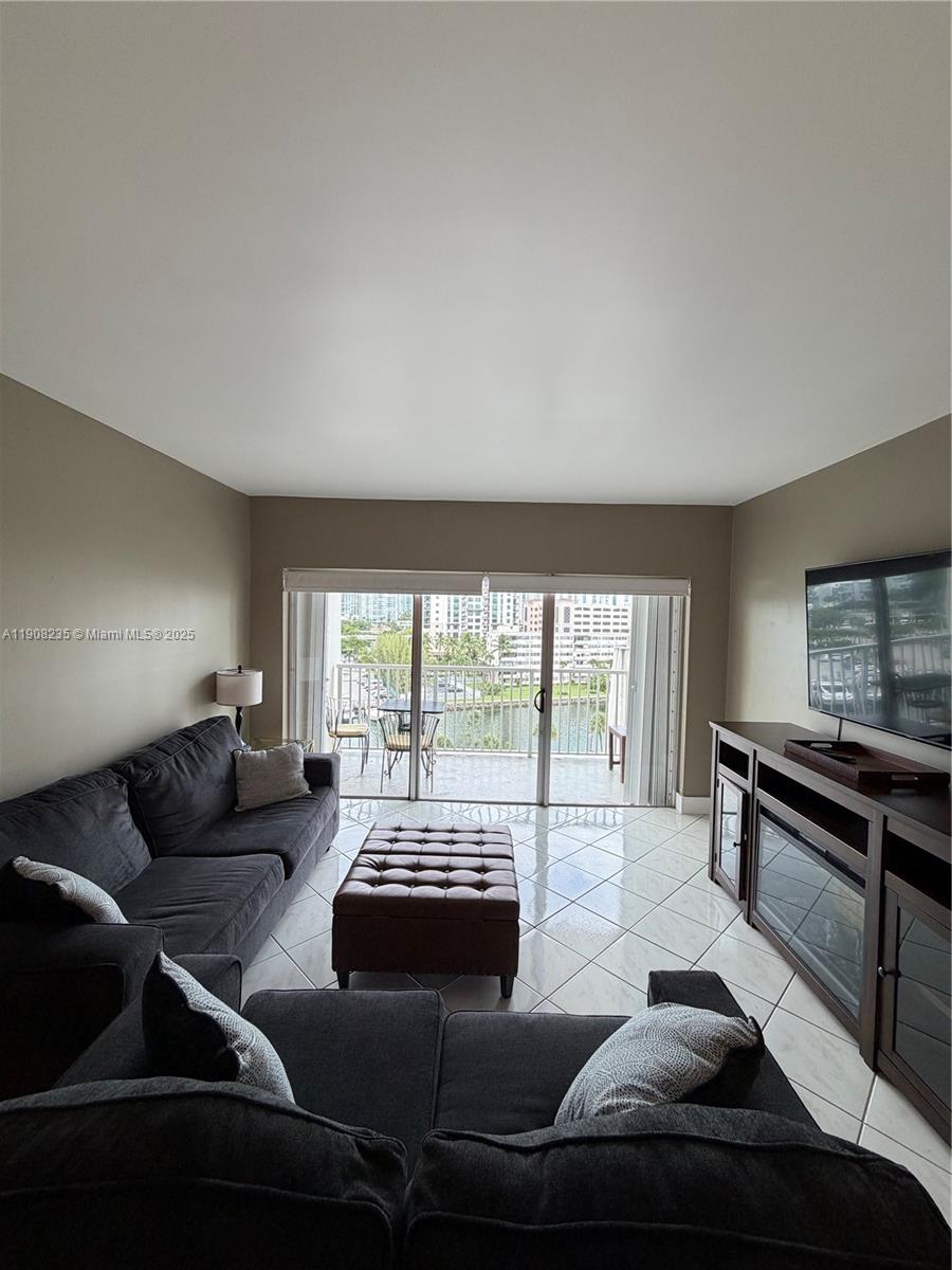 ARLEN HOUSE CONDO - Residential Lease