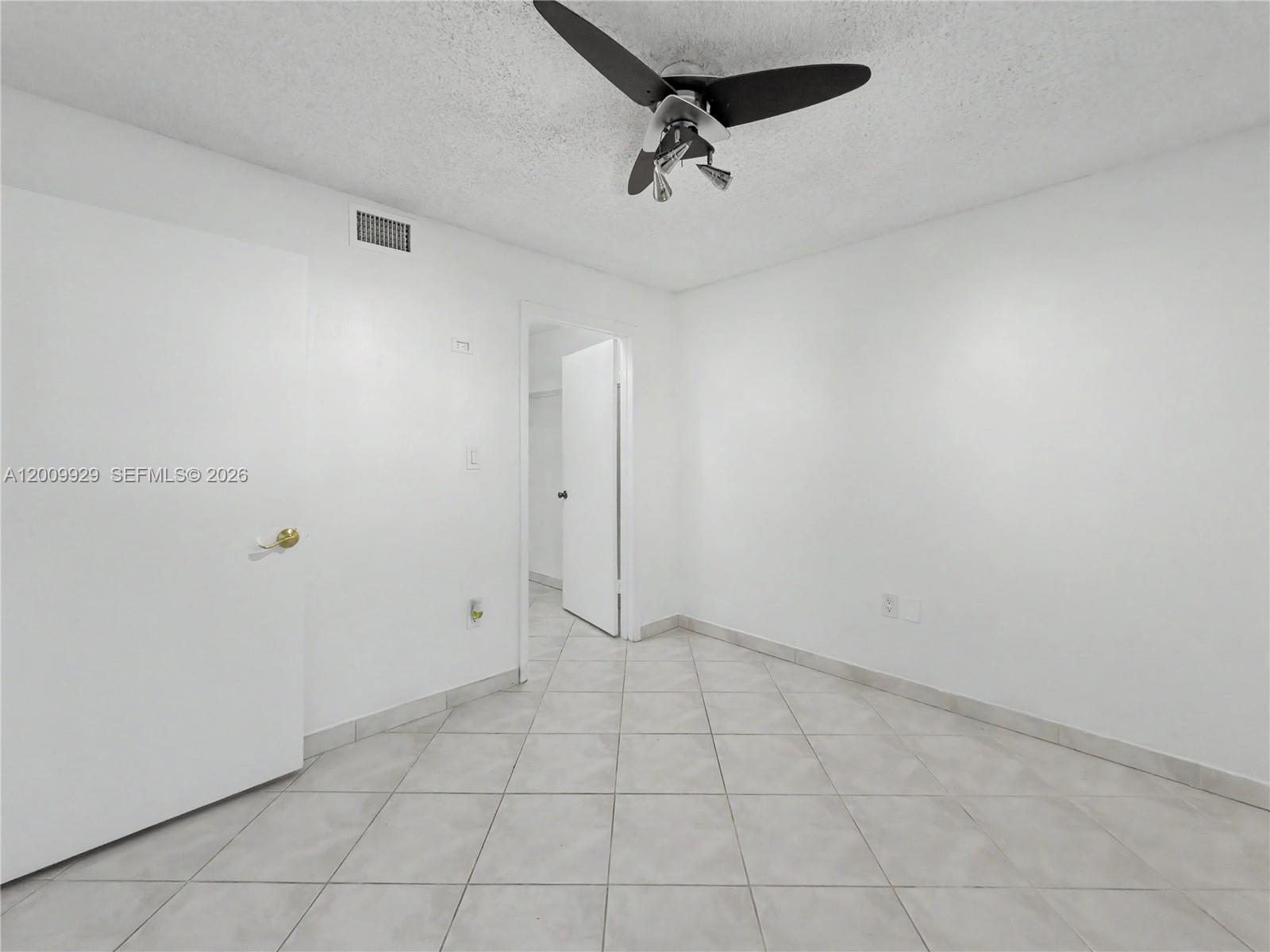 PLANTATION FOREST CONDO - Residential