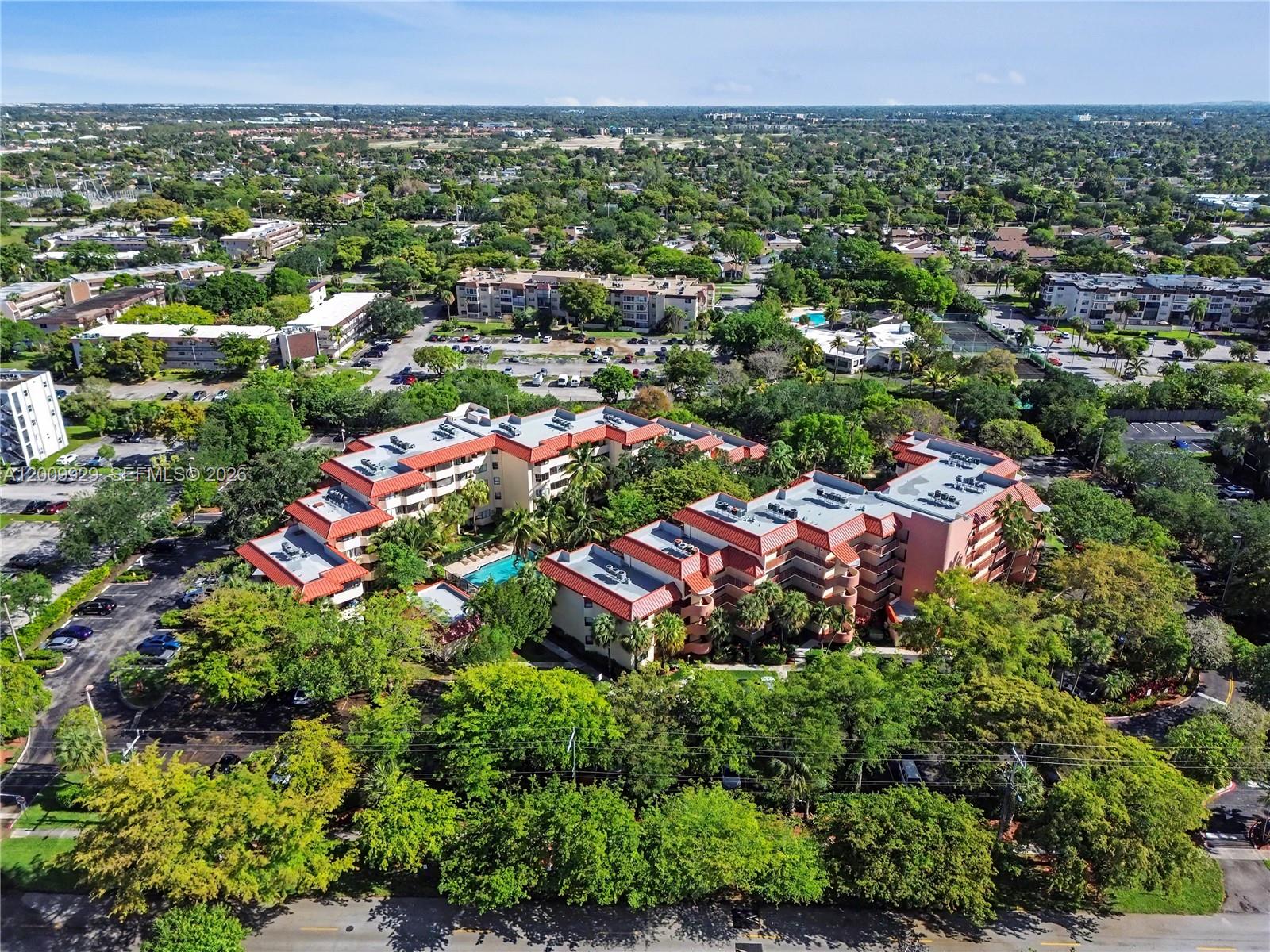 PLANTATION FOREST CONDO - Residential