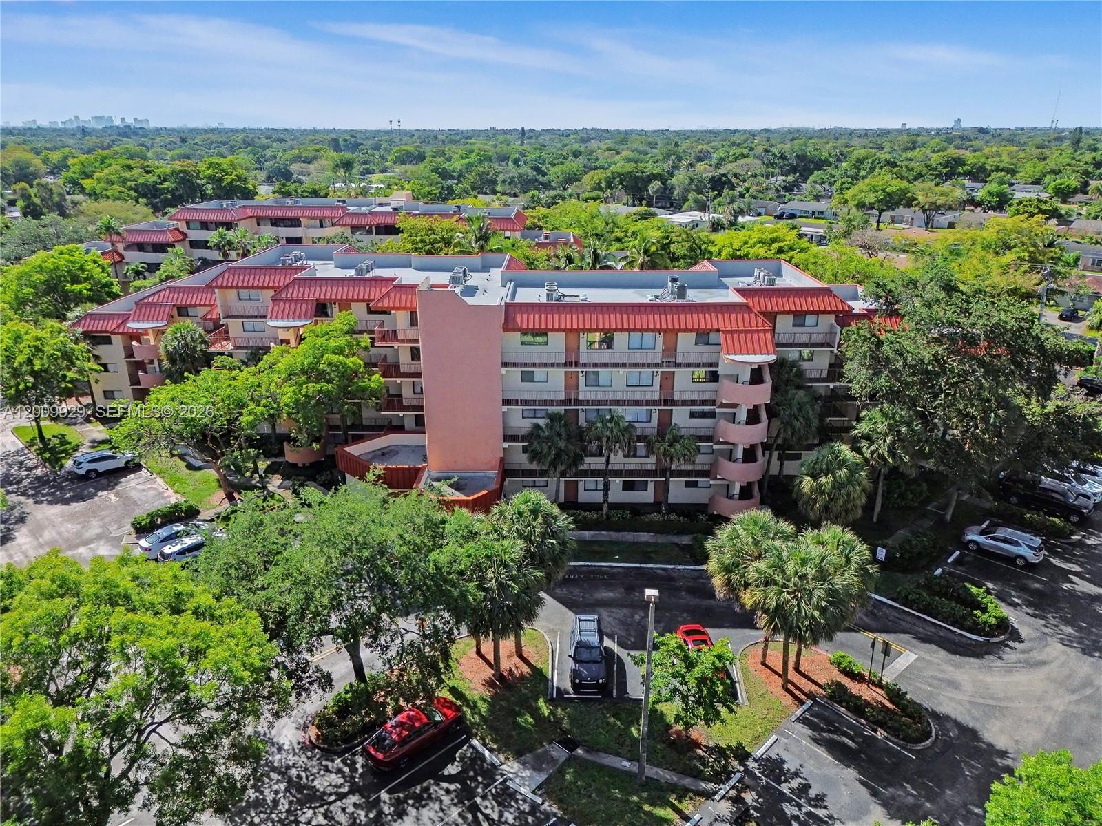 PLANTATION FOREST CONDO - Residential