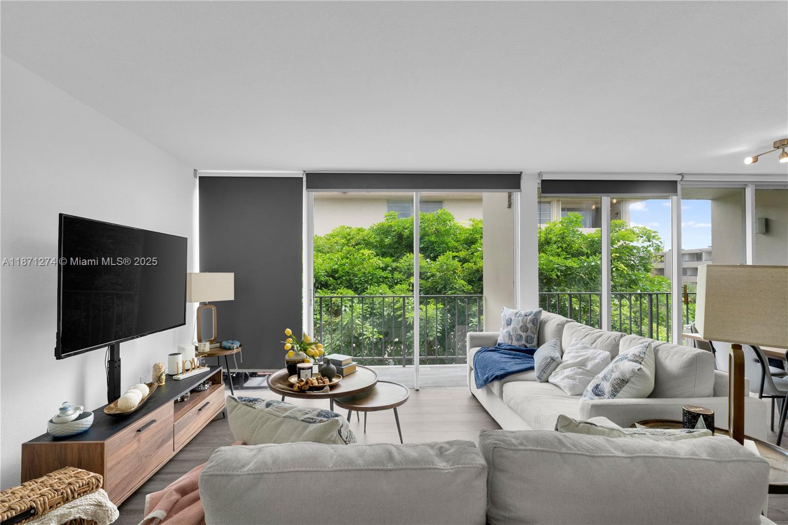 PINEBARK CONDO NO 1 - Residential