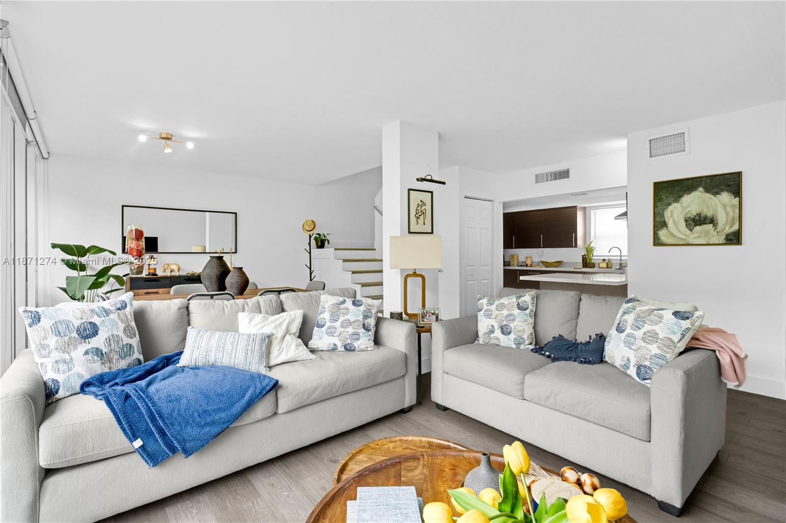 PINEBARK CONDO NO 1 - Residential