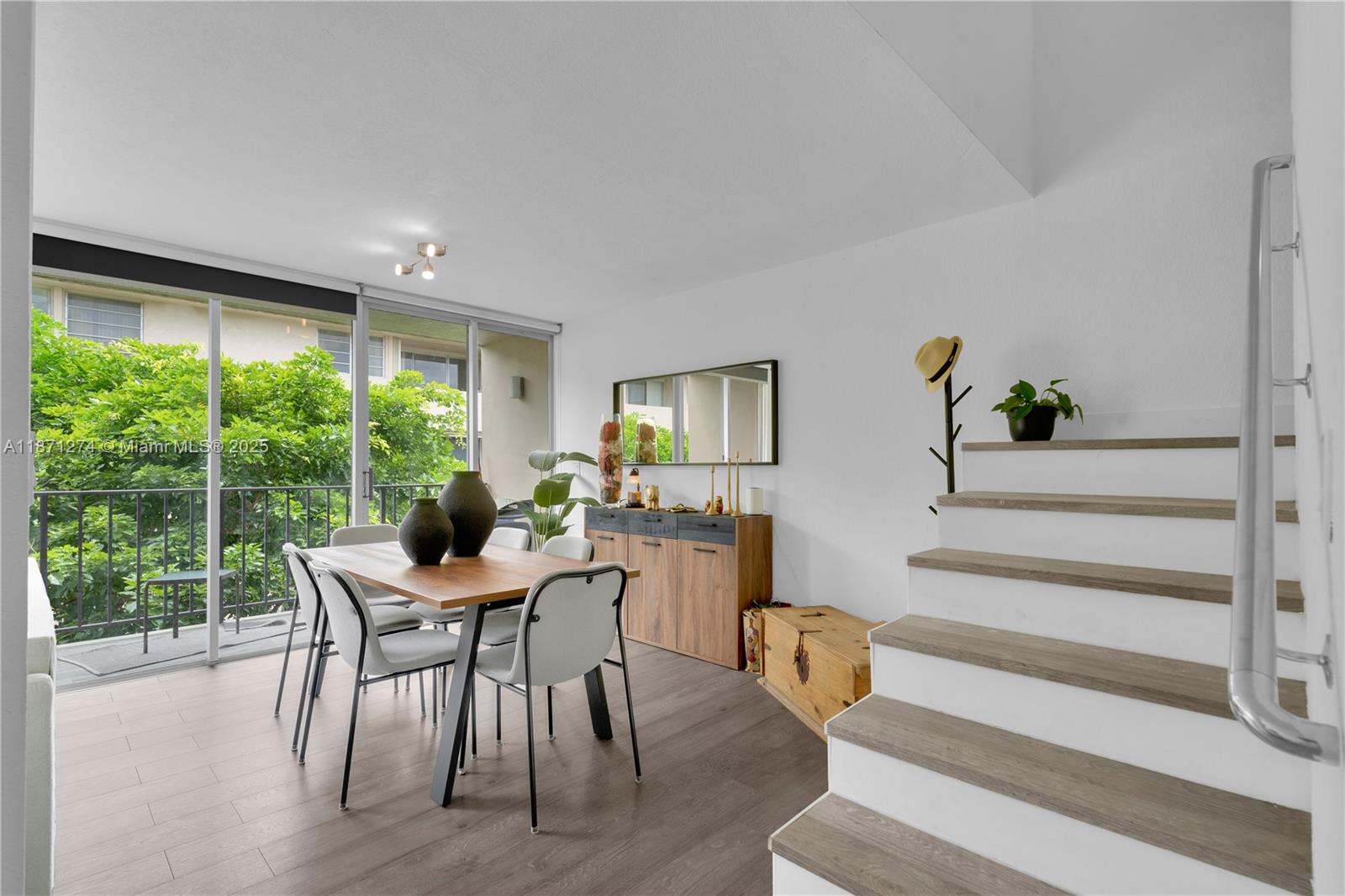 PINEBARK CONDO NO 1 - Residential