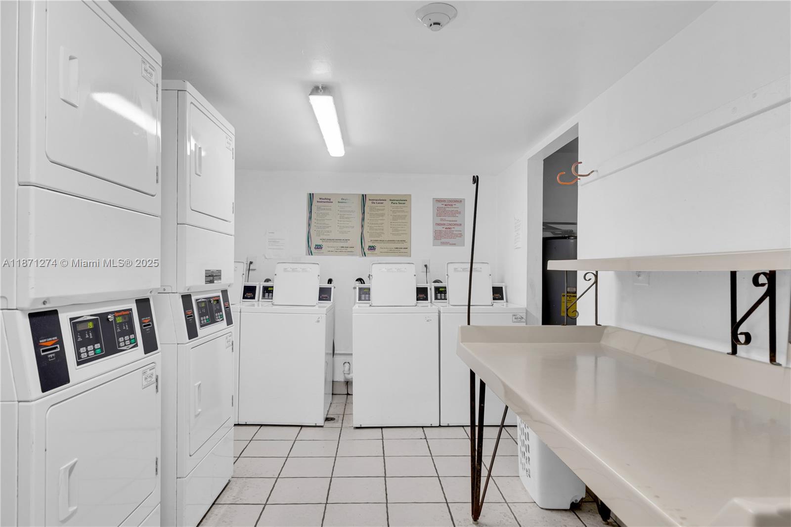 PINEBARK CONDO NO 1 - Residential